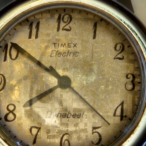 Vintage Timex Electric Dynabeat Watch (for repair) - Picture 12 of 14